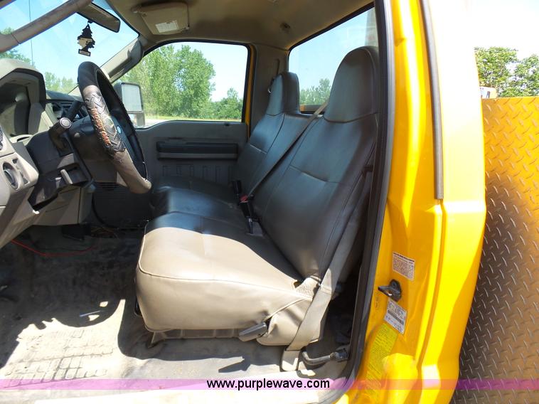 image for item L7117 2008 Ford F550 Super Duty bucket truck