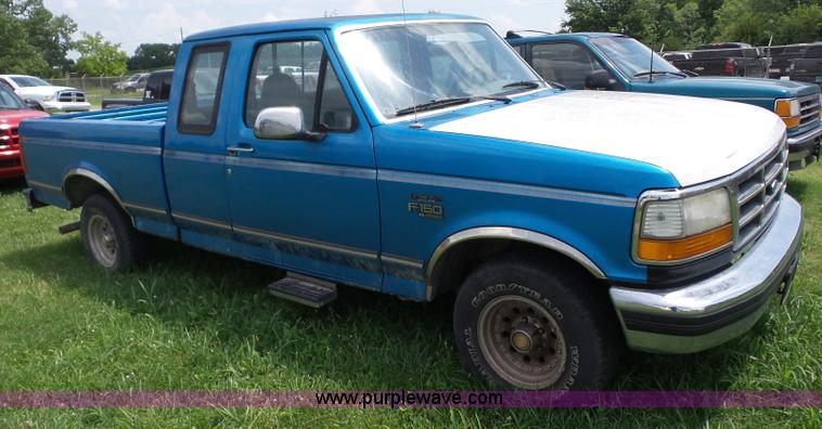 image for item AG9167 1995 Ford F150 SuperCab pickup truck