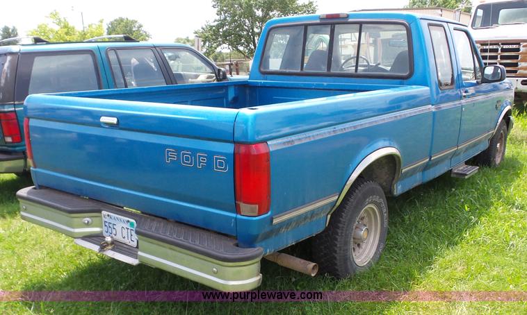 image for item AG9167 1995 Ford F150 SuperCab pickup truck