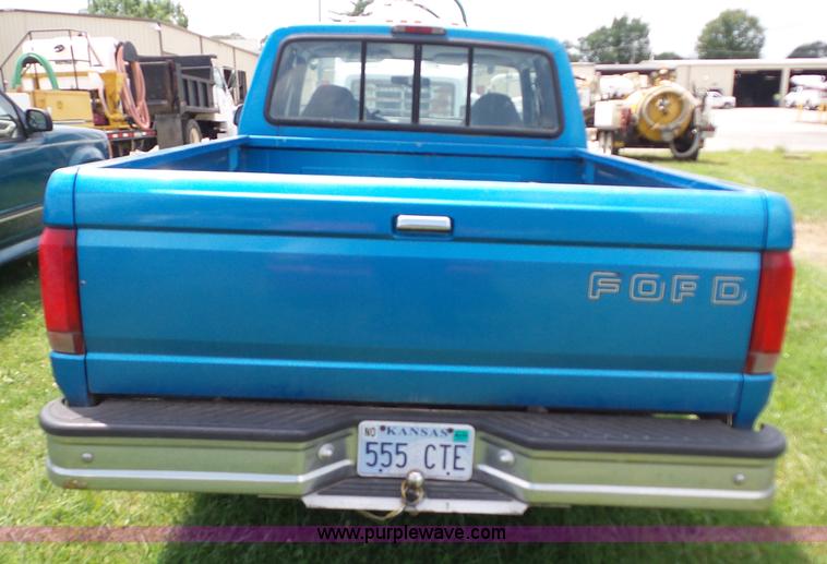 image for item AG9167 1995 Ford F150 SuperCab pickup truck
