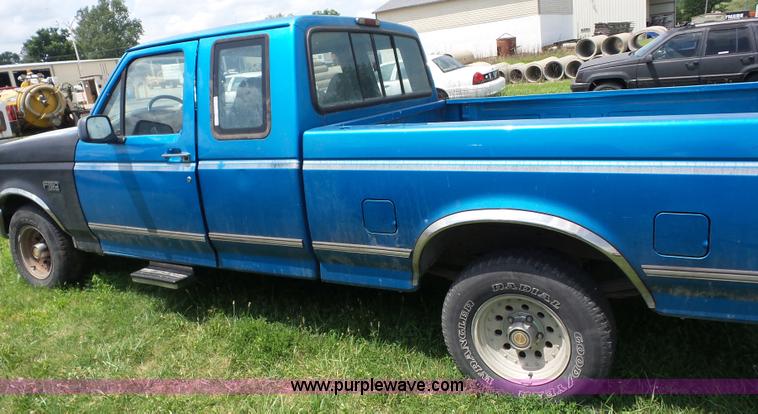 image for item AG9167 1995 Ford F150 SuperCab pickup truck