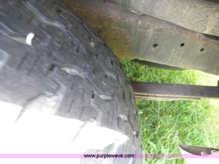 image for item AG9168 1994 Ford Explorer SUV