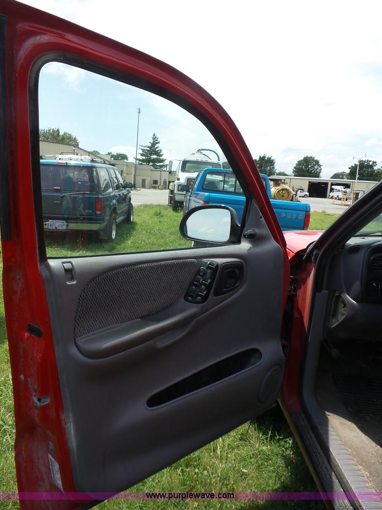 image for item AG9169 1999 Dodge Durango SUV