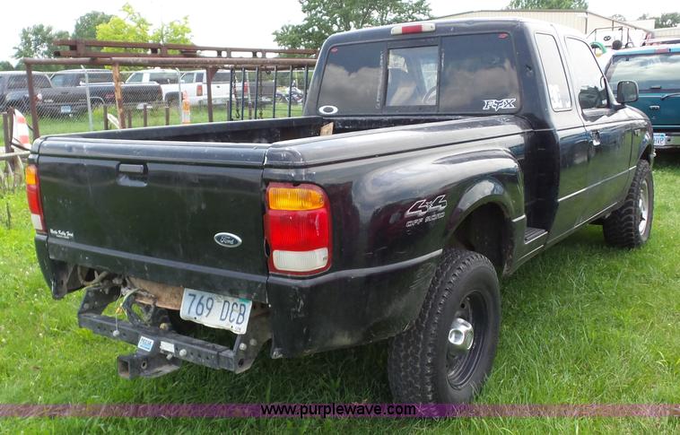 image for item AG9170 1998 Ford Ranger SuperCab pickup truck