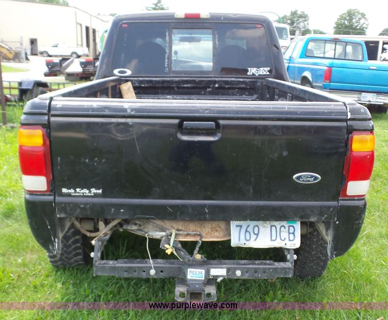 image for item AG9170 1998 Ford Ranger SuperCab pickup truck