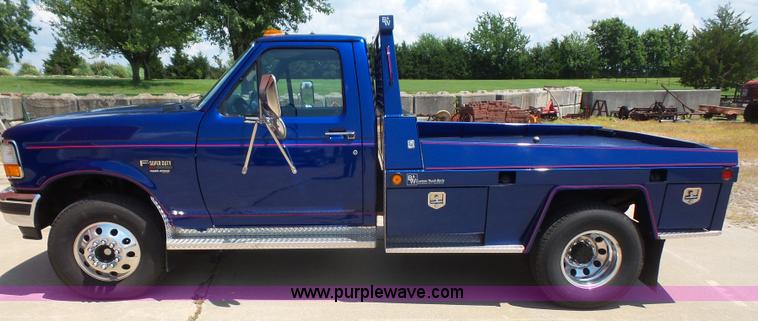 image for item BV9651 1996 Ford F450 Super Duty flatbed truck