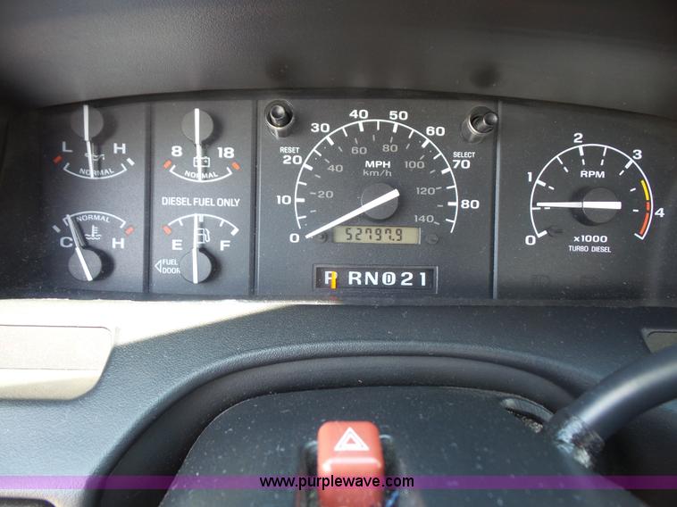 image for item BV9651 1996 Ford F450 Super Duty flatbed truck