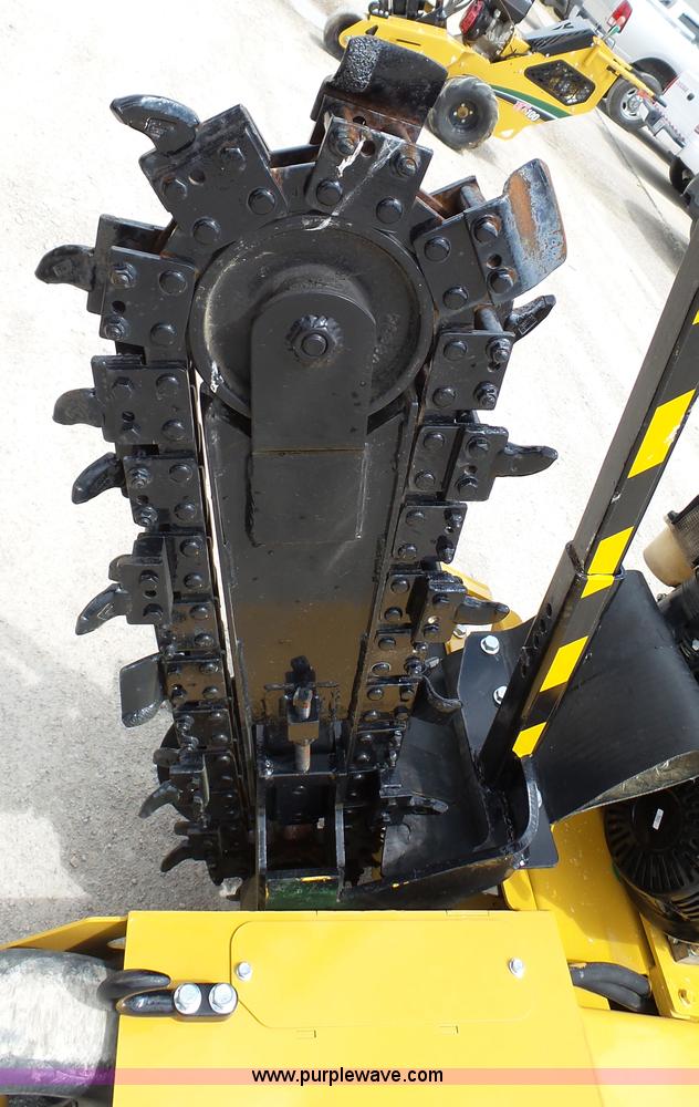 image for item BW9764 Vermeer RTX100 trencher