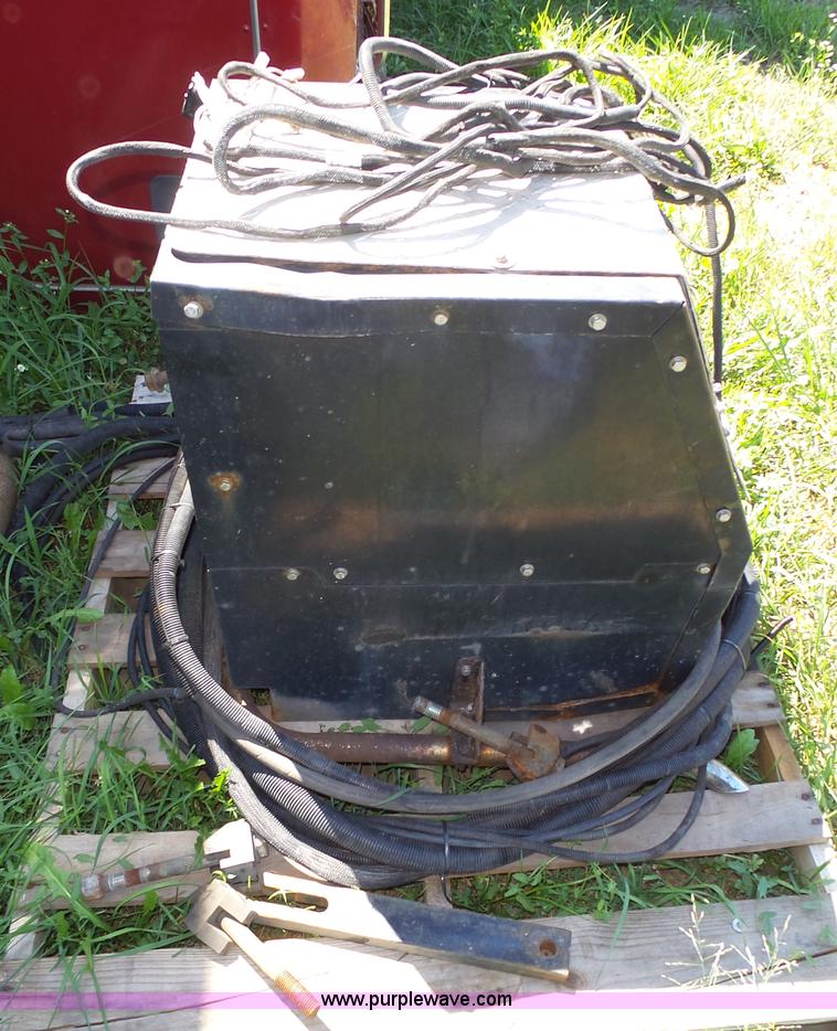 image for item BX9133 (3) Thermo King auxiliary power units