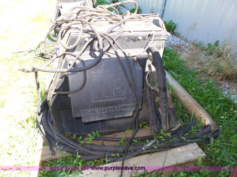 image for item BX9133 (3) Thermo King auxiliary power units