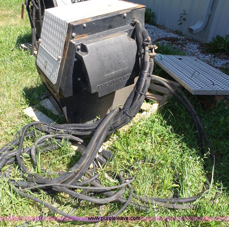 image for item BX9133 (3) Thermo King auxiliary power units