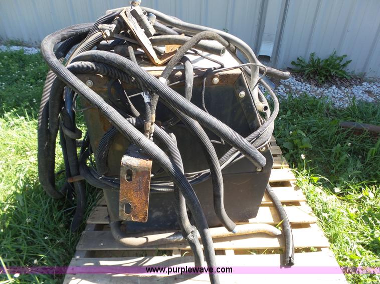 image for item BX9133 (3) Thermo King auxiliary power units