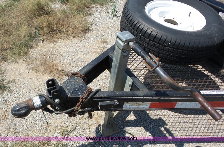 image for item BZ9606 2009 PJ 520 tilt deck trailer