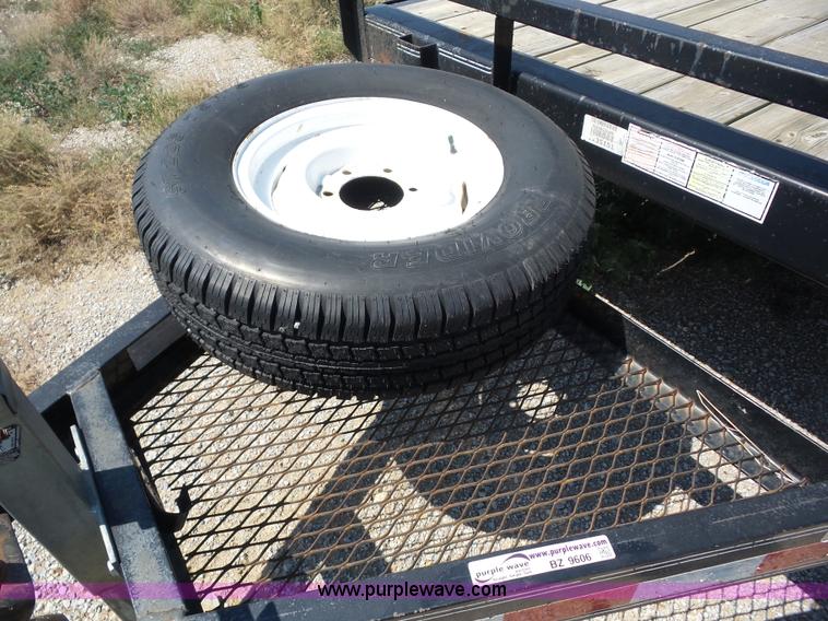 image for item BZ9606 2009 PJ 520 tilt deck trailer