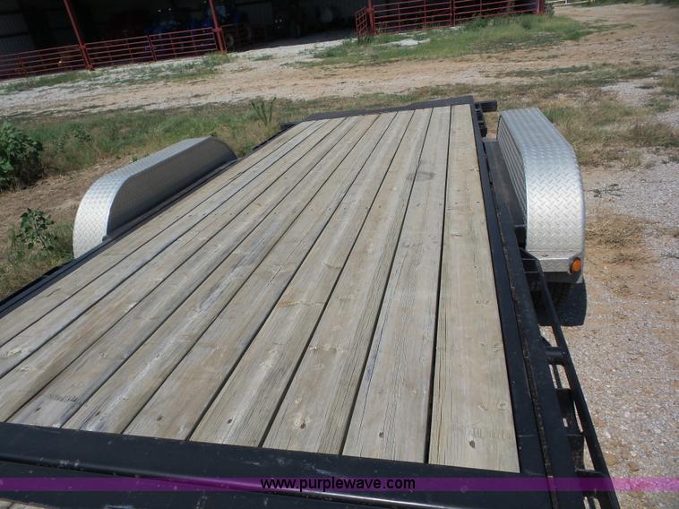 image for item BZ9606 2009 PJ 520 tilt deck trailer