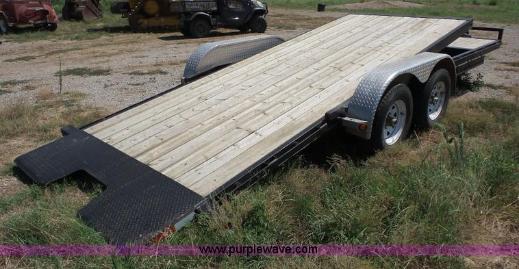 image for item BZ9606 2009 PJ 520 tilt deck trailer