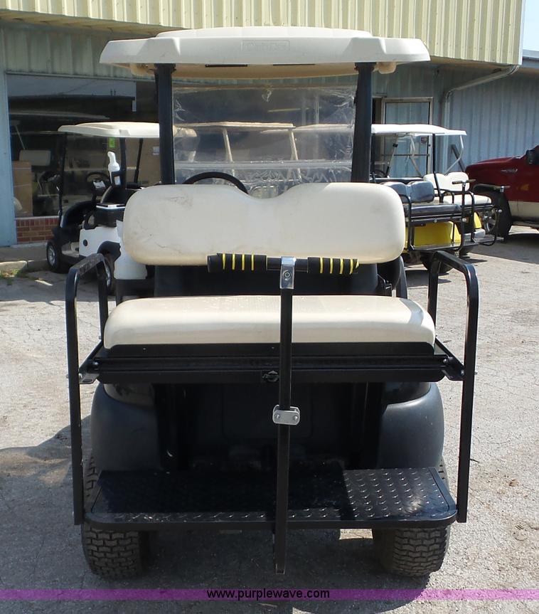 image for item BZ9617 2011 Club Car Precedent golf cart