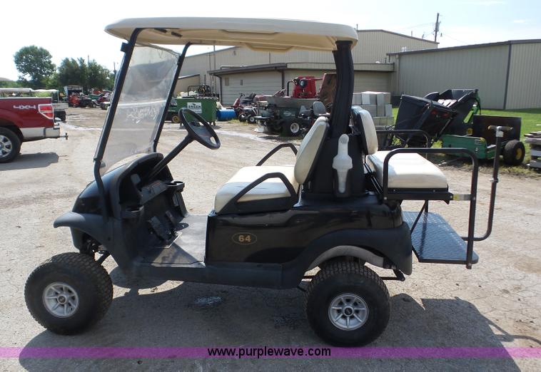 image for item BZ9617 2011 Club Car Precedent golf cart
