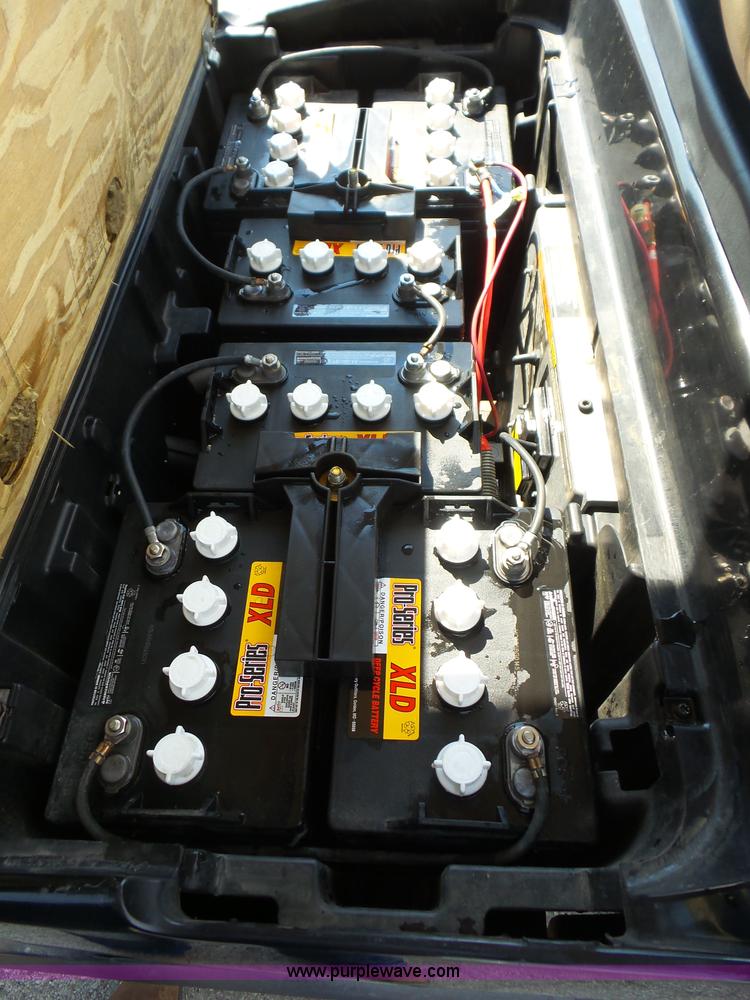 image for item BZ9617 2011 Club Car Precedent golf cart