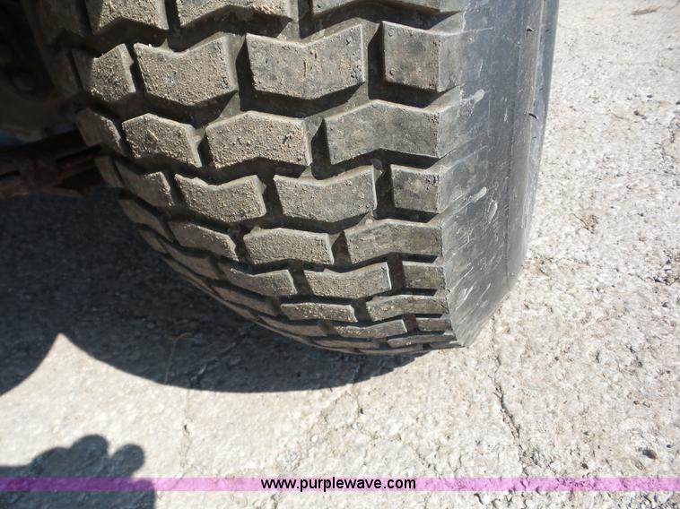 image for item BZ9620 1998 Club Car shuttle golf cart