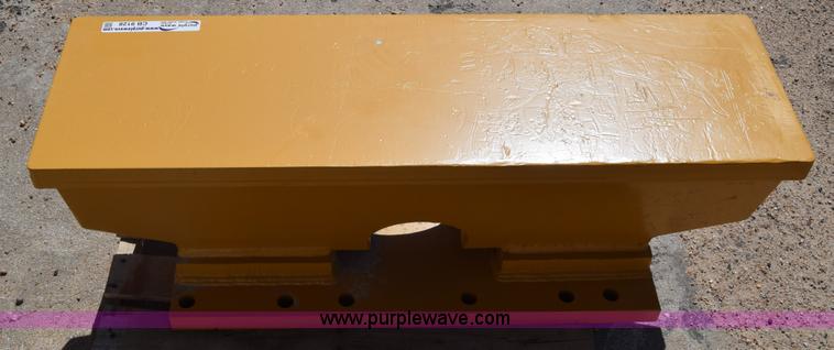 image for item CB9128 Caterpillar push weight