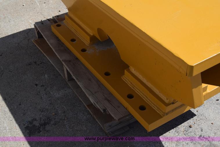 image for item CB9128 Caterpillar push weight