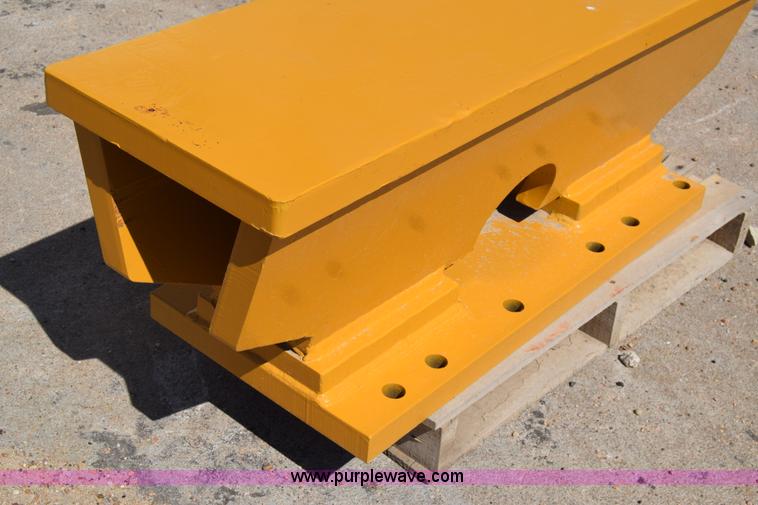 image for item CB9128 Caterpillar push weight