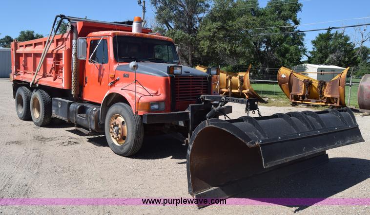 image for item CB9129 1997 International 4900 dump truck