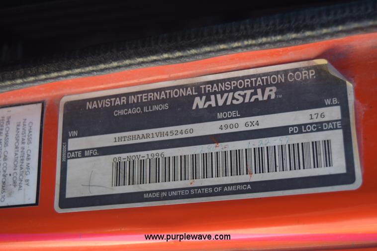 image for item CB9129 1997 International 4900 dump truck