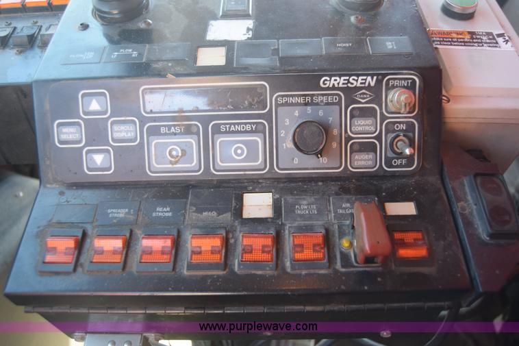 image for item CB9129 1997 International 4900 dump truck