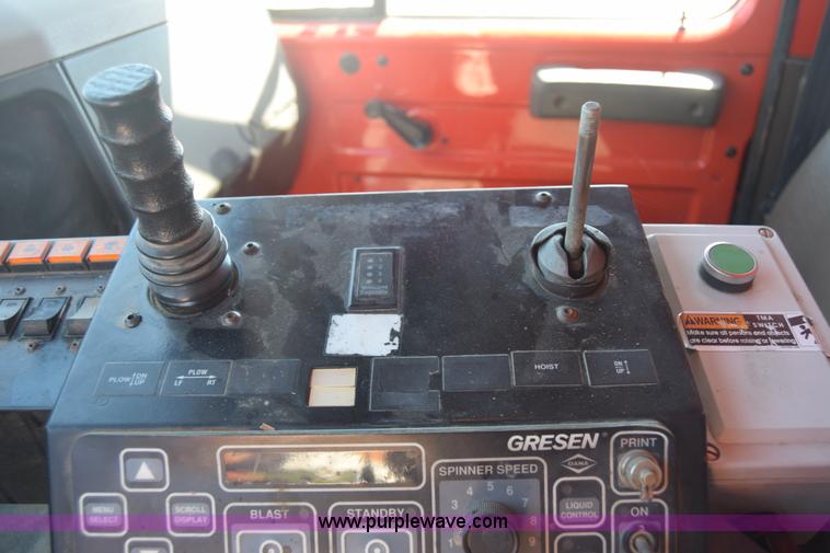 image for item CB9129 1997 International 4900 dump truck