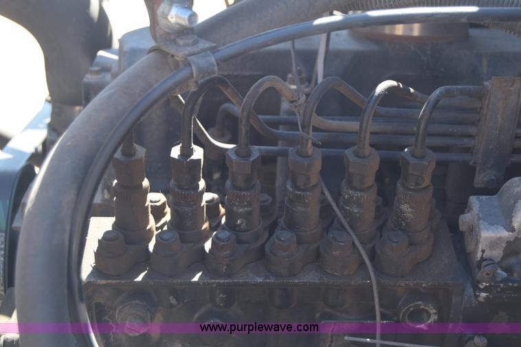 image for item CB9129 1997 International 4900 dump truck