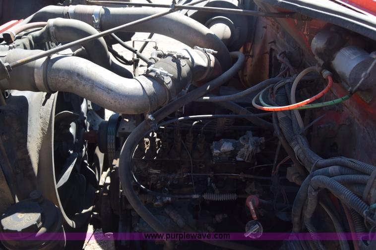 image for item CB9129 1997 International 4900 dump truck