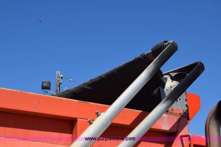 image for item CB9129 1997 International 4900 dump truck