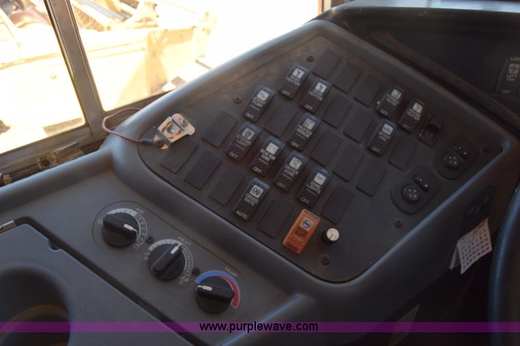 image for item CB9134 2009 International CE PB10500 school bus