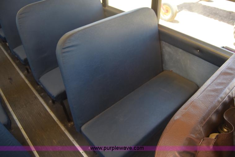 image for item CB9134 2009 International CE PB10500 school bus