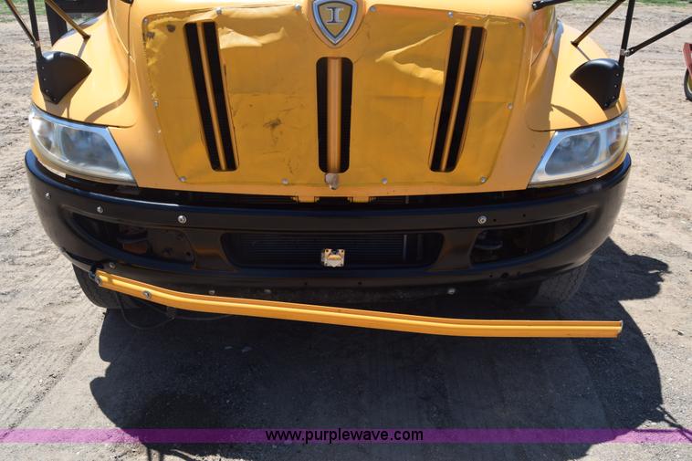 image for item CB9134 2009 International CE PB10500 school bus