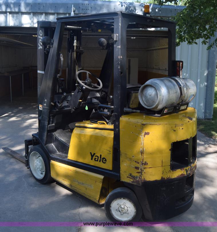image for item CB9166 2002 Yale GLC060ZGNGAE084 forklift