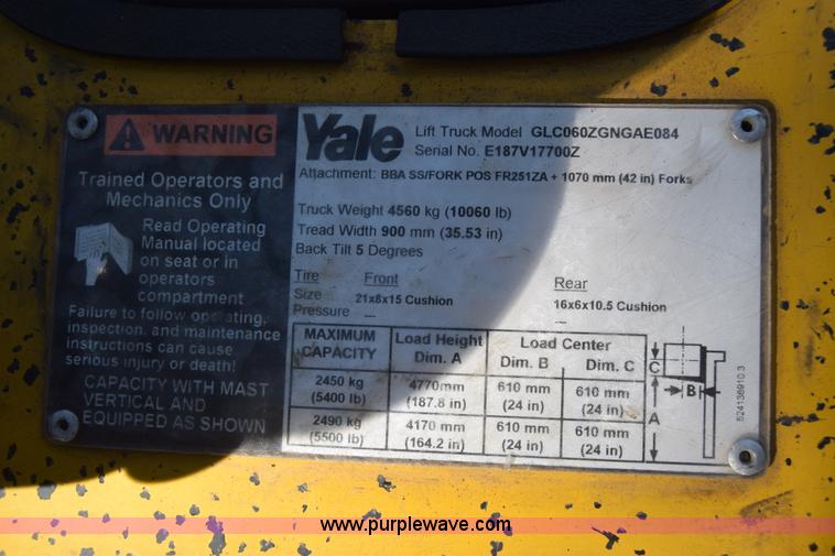 image for item CB9166 2002 Yale GLC060ZGNGAE084 forklift