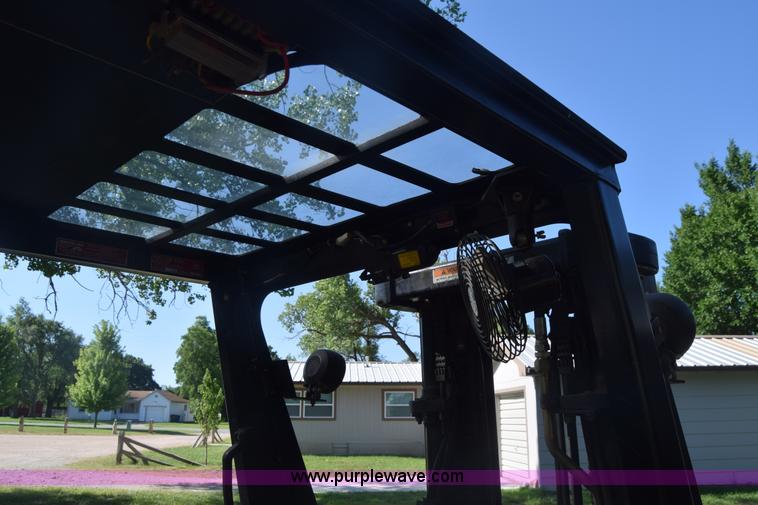 image for item CB9166 2002 Yale GLC060ZGNGAE084 forklift