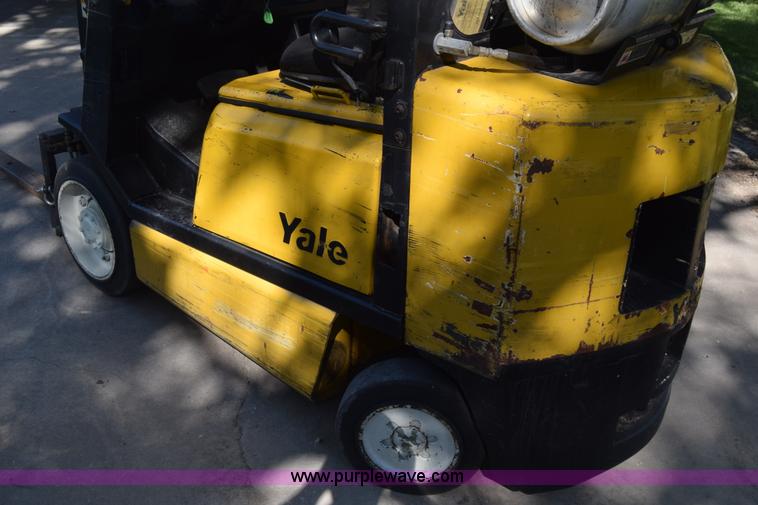 image for item CB9166 2002 Yale GLC060ZGNGAE084 forklift