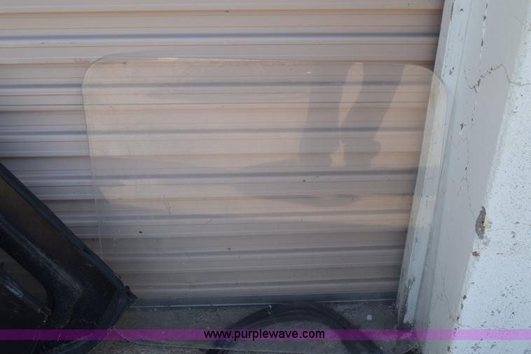 image for item CB9166 2002 Yale GLC060ZGNGAE084 forklift