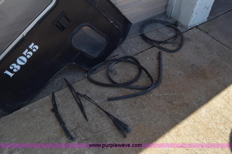 image for item CB9166 2002 Yale GLC060ZGNGAE084 forklift