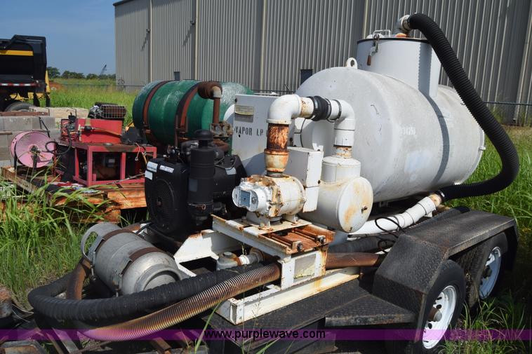 image for item CB9439 Trav-L-Vac TLV400-3 vacuum system