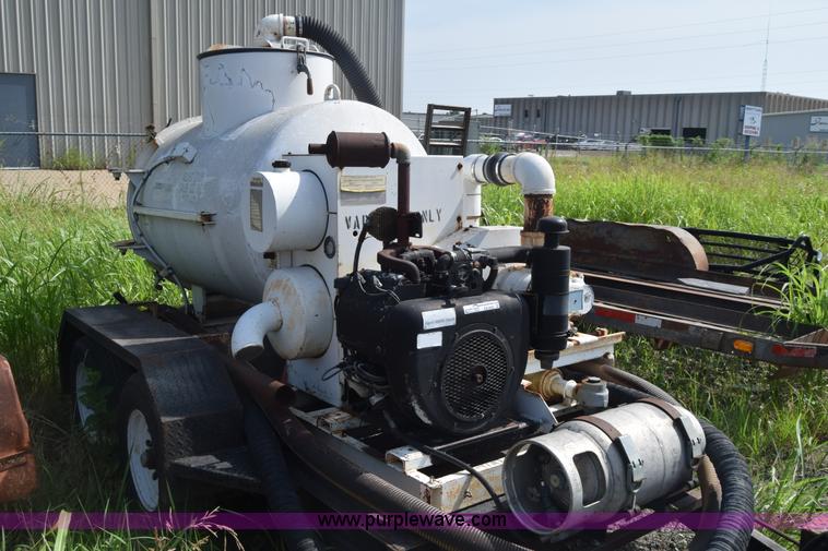 image for item CB9439 Trav-L-Vac TLV400-3 vacuum system