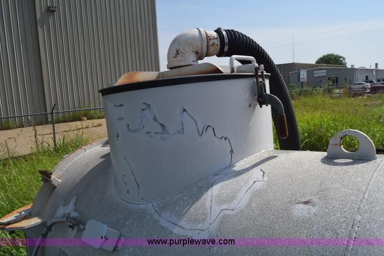 image for item CB9439 Trav-L-Vac TLV400-3 vacuum system