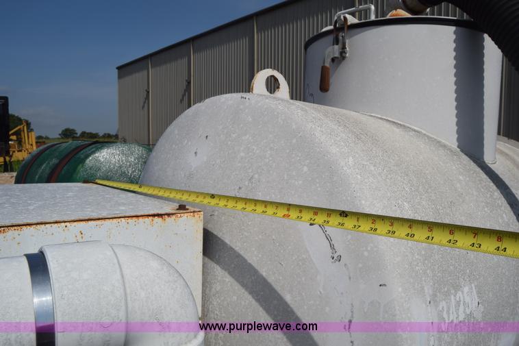 image for item CB9439 Trav-L-Vac TLV400-3 vacuum system