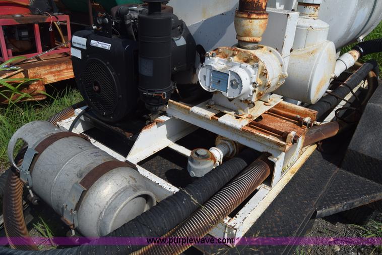 image for item CB9439 Trav-L-Vac TLV400-3 vacuum system