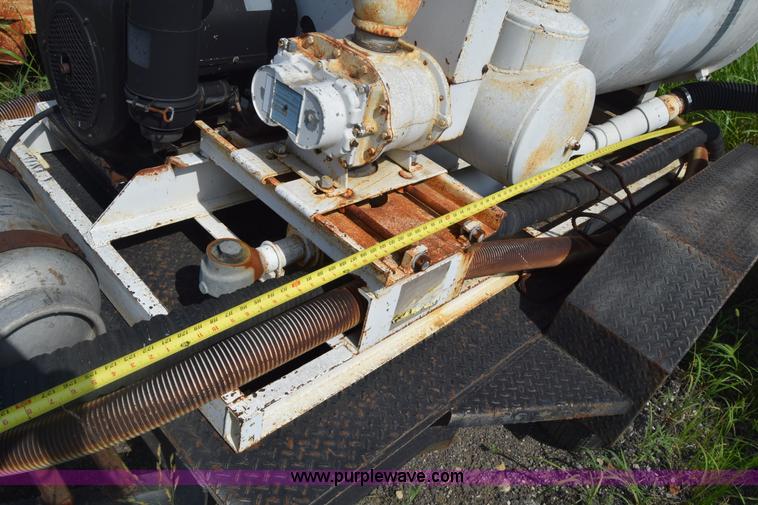 image for item CB9439 Trav-L-Vac TLV400-3 vacuum system