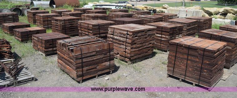 image for item CB9442 Steel concrete forms